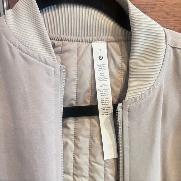 Lululemon Non-Stop Bomber Jacket (Reversable) - Picture 4 of 7